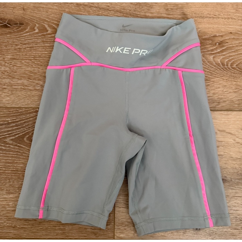 Nike Pro 7" Biker Shorts Womens XS Gray Pink Piping DQ6298-330